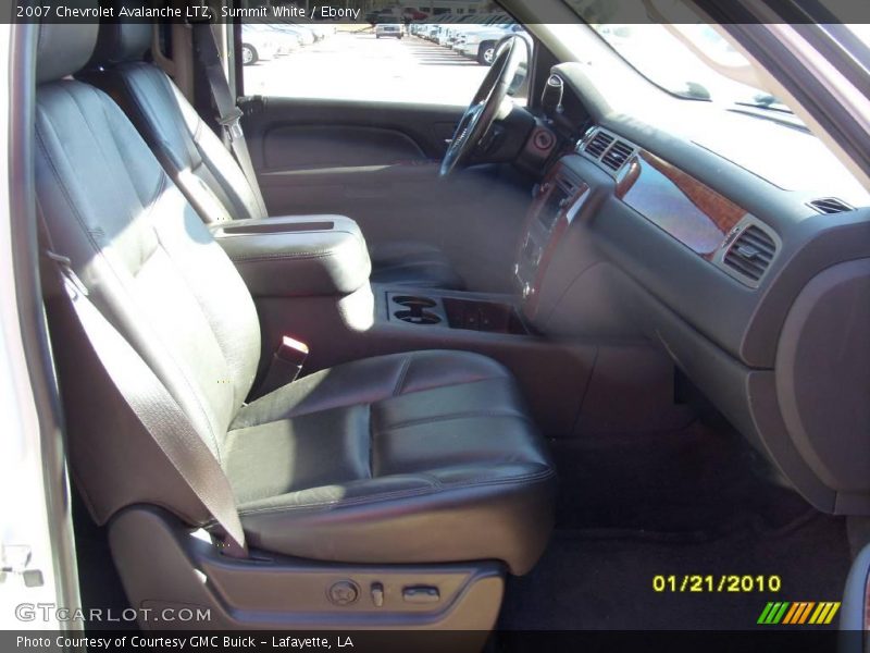Summit White / Ebony 2007 Chevrolet Avalanche LTZ