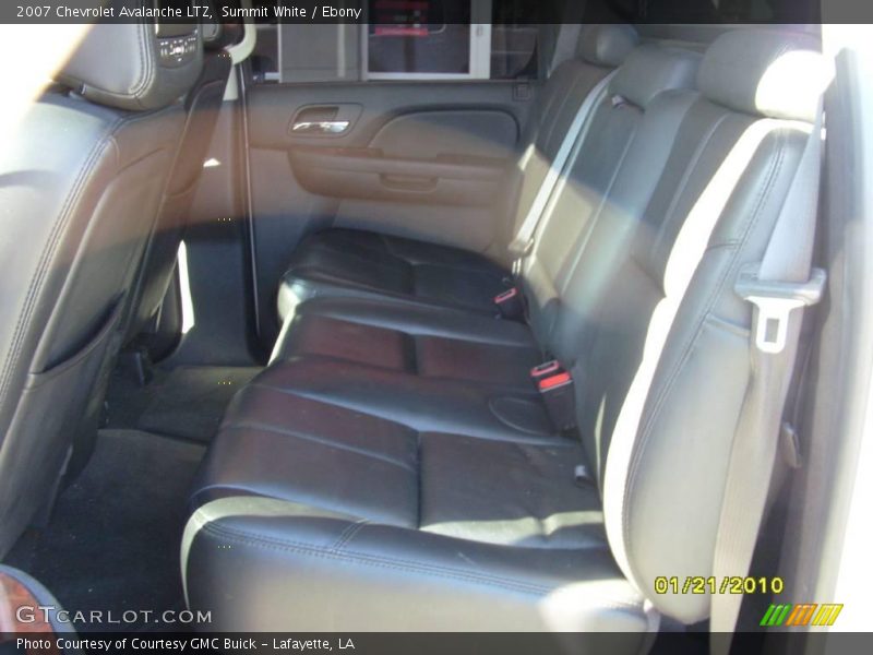 Summit White / Ebony 2007 Chevrolet Avalanche LTZ