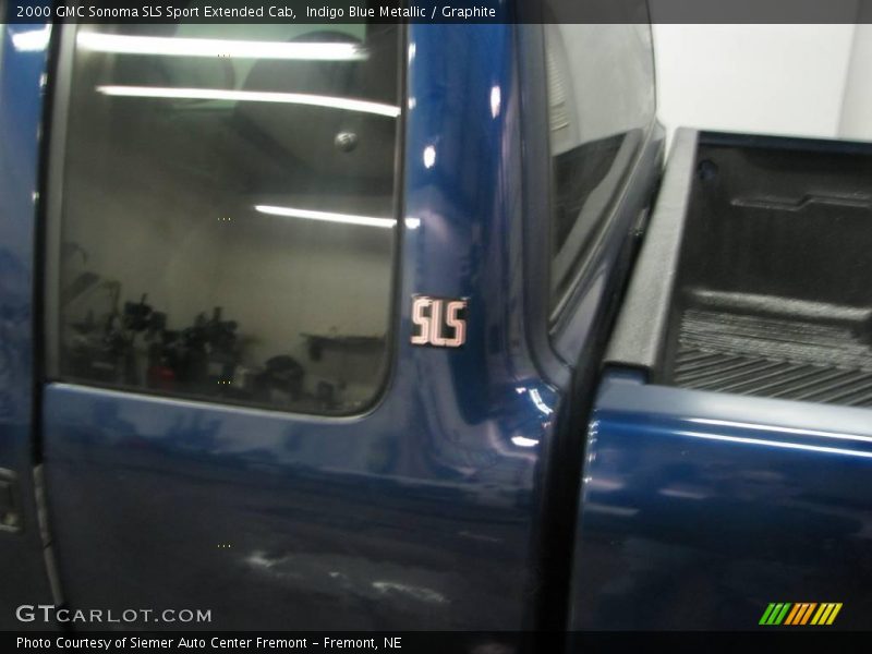Indigo Blue Metallic / Graphite 2000 GMC Sonoma SLS Sport Extended Cab