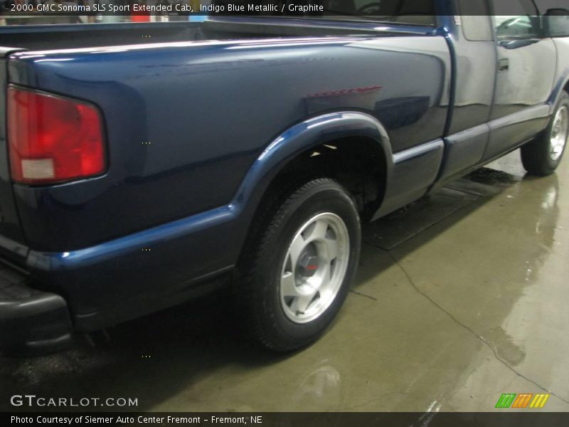 Indigo Blue Metallic / Graphite 2000 GMC Sonoma SLS Sport Extended Cab