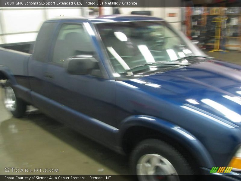 Indigo Blue Metallic / Graphite 2000 GMC Sonoma SLS Sport Extended Cab