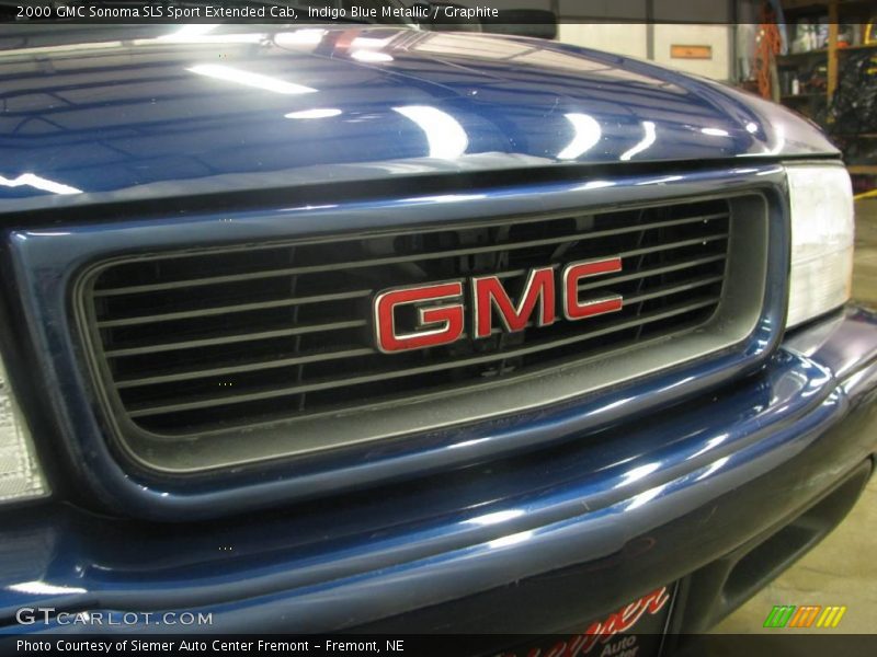 Indigo Blue Metallic / Graphite 2000 GMC Sonoma SLS Sport Extended Cab