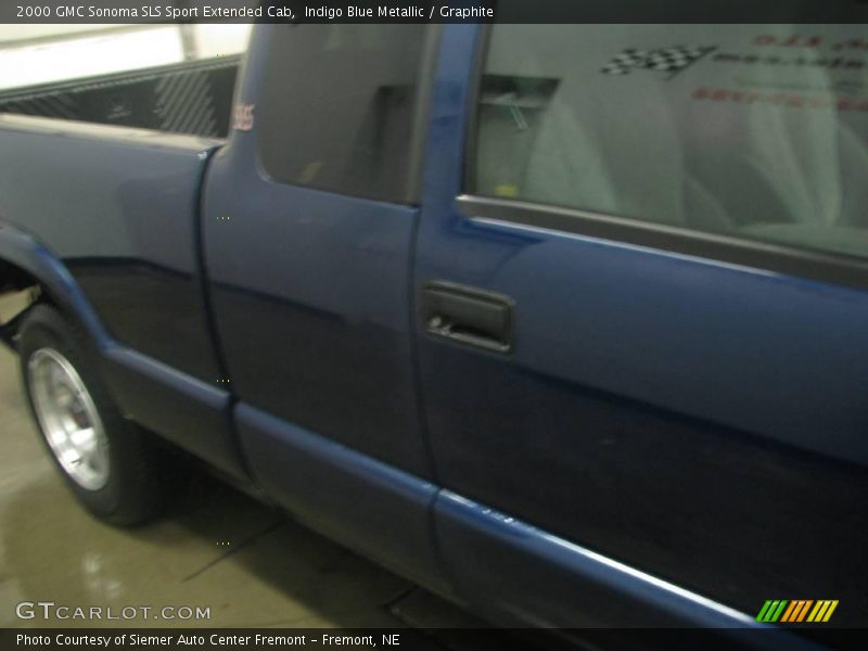 Indigo Blue Metallic / Graphite 2000 GMC Sonoma SLS Sport Extended Cab