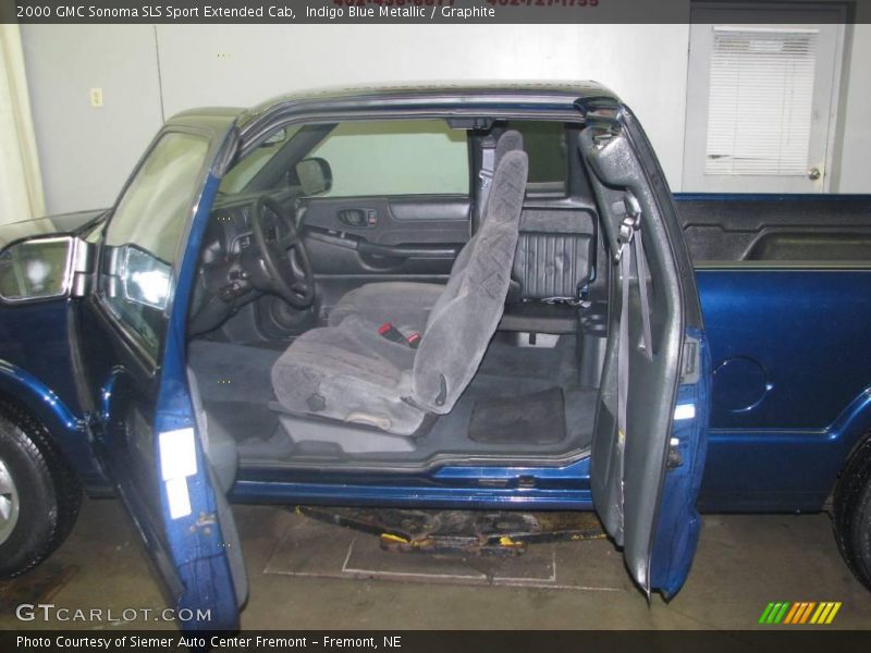 Indigo Blue Metallic / Graphite 2000 GMC Sonoma SLS Sport Extended Cab