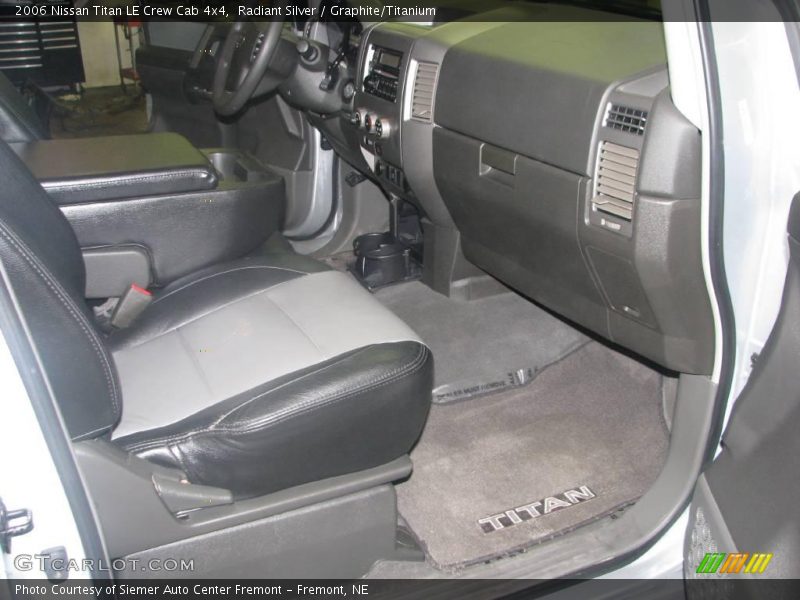 Radiant Silver / Graphite/Titanium 2006 Nissan Titan LE Crew Cab 4x4