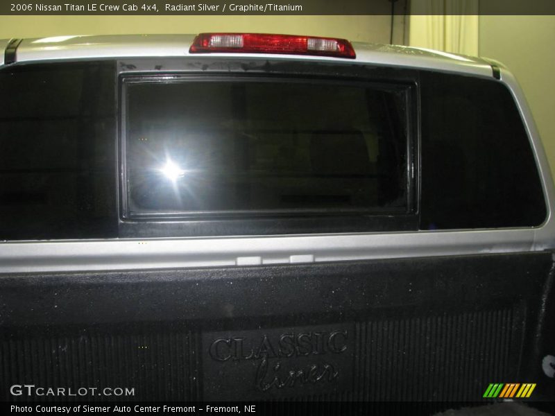 Radiant Silver / Graphite/Titanium 2006 Nissan Titan LE Crew Cab 4x4