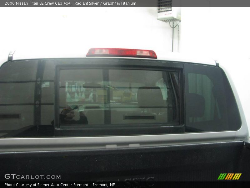 Radiant Silver / Graphite/Titanium 2006 Nissan Titan LE Crew Cab 4x4