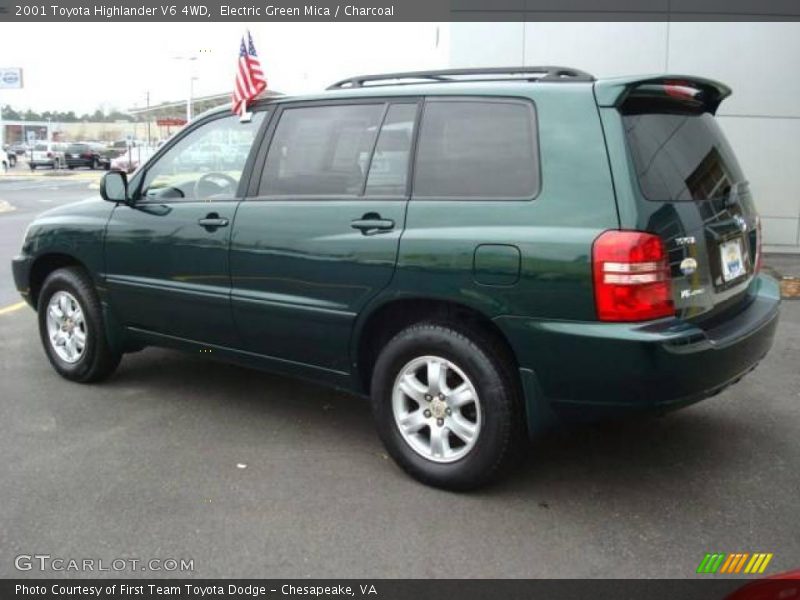 Electric Green Mica / Charcoal 2001 Toyota Highlander V6 4WD