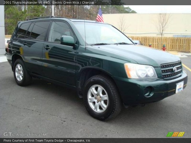 Electric Green Mica / Charcoal 2001 Toyota Highlander V6 4WD