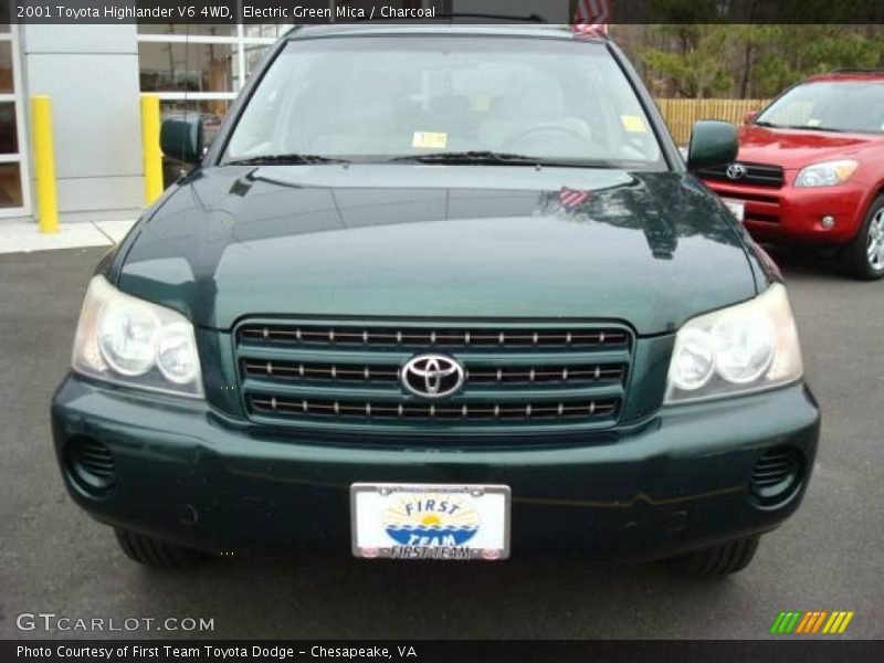 Electric Green Mica / Charcoal 2001 Toyota Highlander V6 4WD