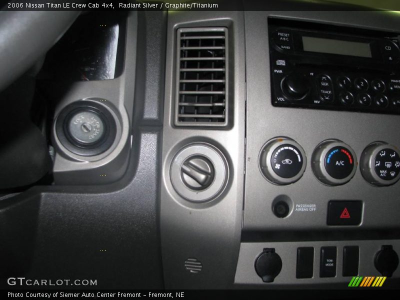 Radiant Silver / Graphite/Titanium 2006 Nissan Titan LE Crew Cab 4x4