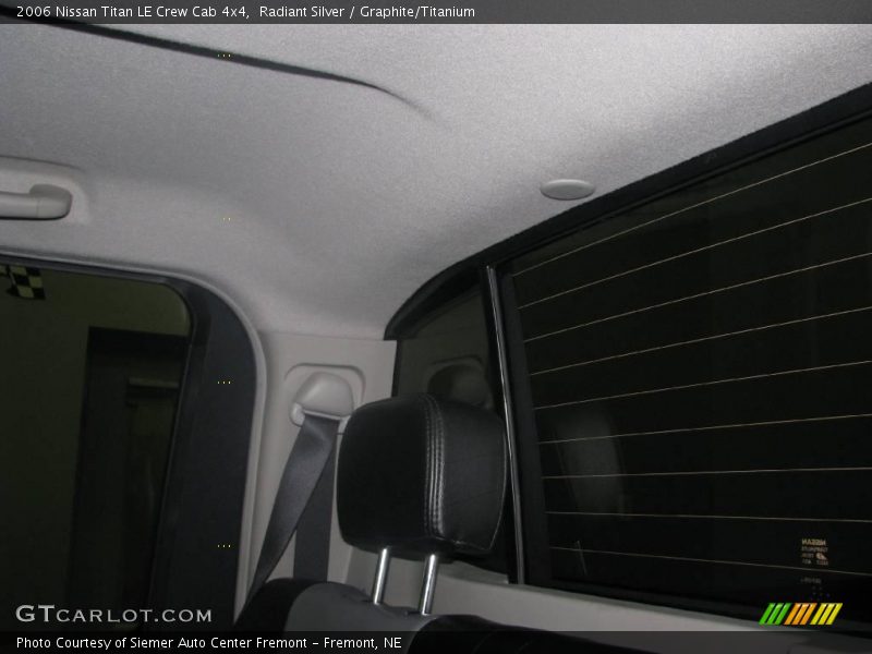 Radiant Silver / Graphite/Titanium 2006 Nissan Titan LE Crew Cab 4x4
