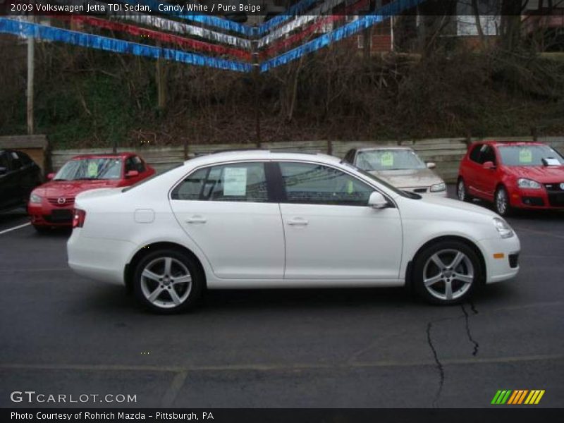 Candy White / Pure Beige 2009 Volkswagen Jetta TDI Sedan