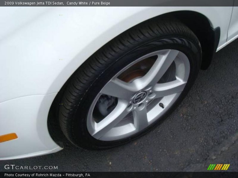 Candy White / Pure Beige 2009 Volkswagen Jetta TDI Sedan