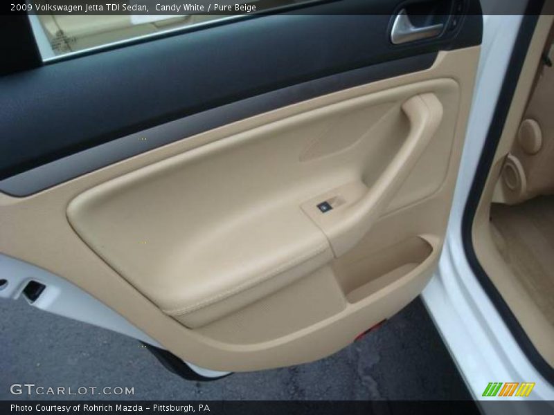 Candy White / Pure Beige 2009 Volkswagen Jetta TDI Sedan