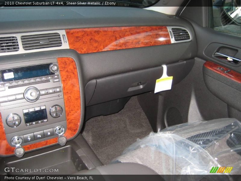 Sheer Silver Metallic / Ebony 2010 Chevrolet Suburban LT 4x4