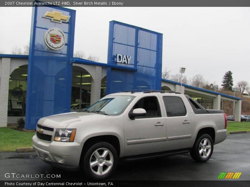 Silver Birch Metallic / Ebony 2007 Chevrolet Avalanche LTZ 4WD