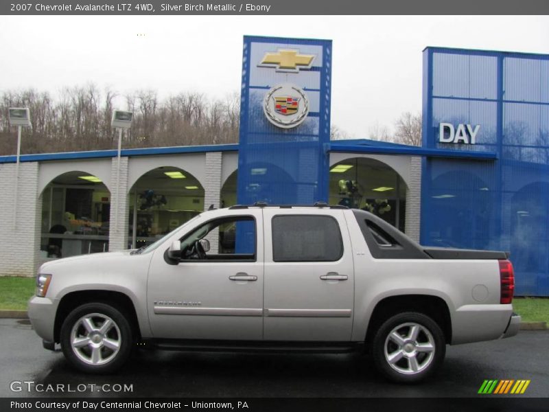 Silver Birch Metallic / Ebony 2007 Chevrolet Avalanche LTZ 4WD