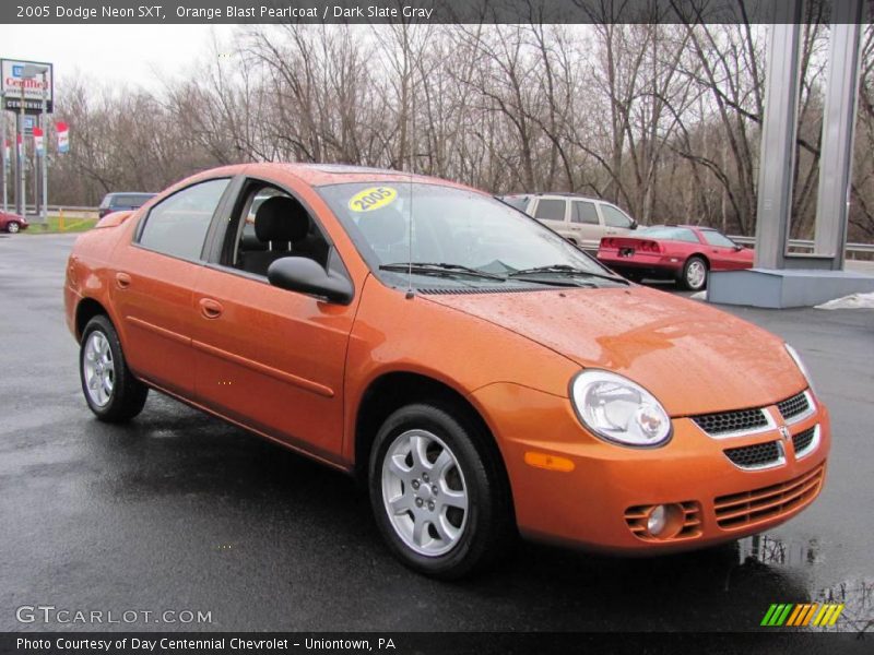 Orange Blast Pearlcoat / Dark Slate Gray 2005 Dodge Neon SXT