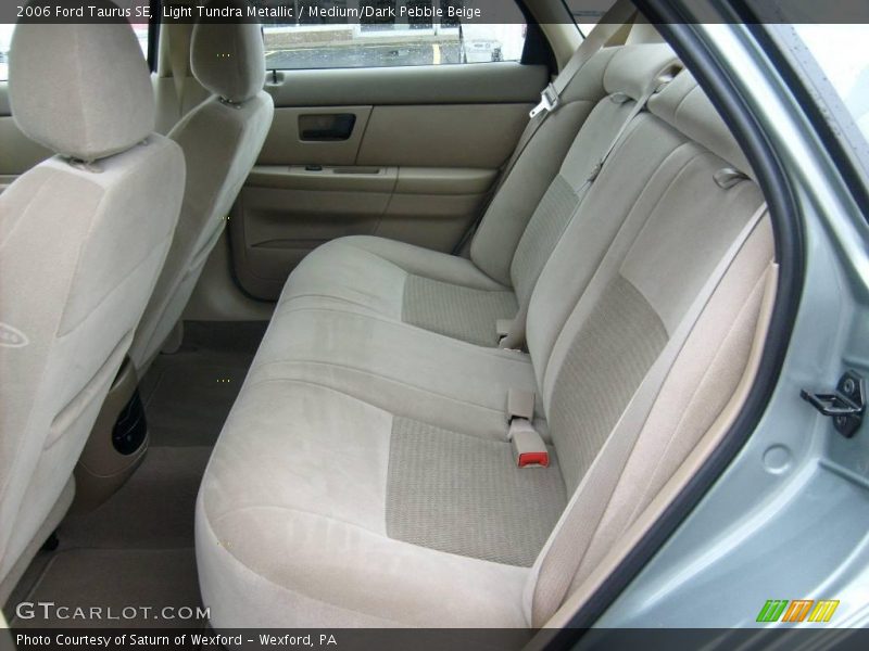 Light Tundra Metallic / Medium/Dark Pebble Beige 2006 Ford Taurus SE