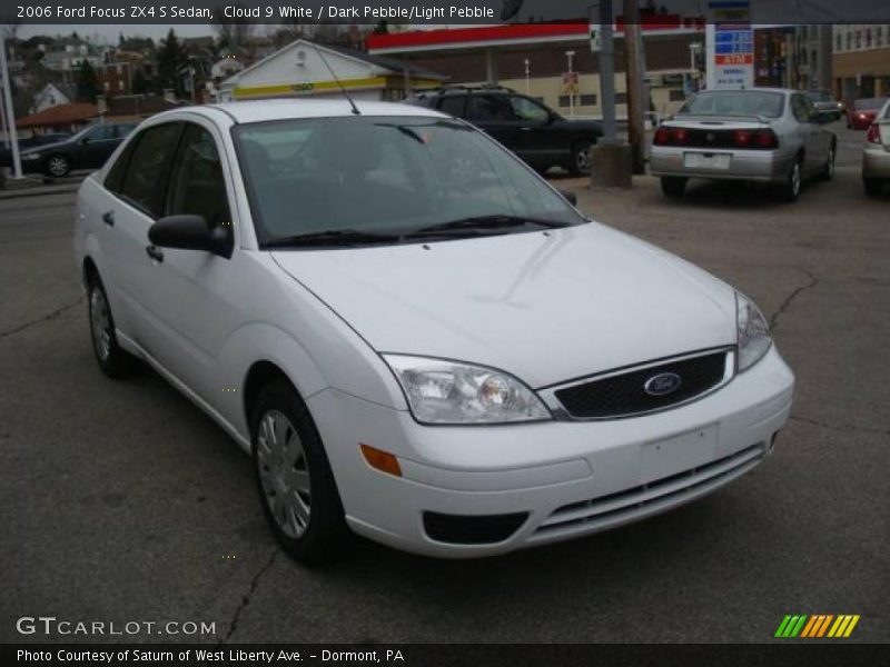 Cloud 9 White / Dark Pebble/Light Pebble 2006 Ford Focus ZX4 S Sedan