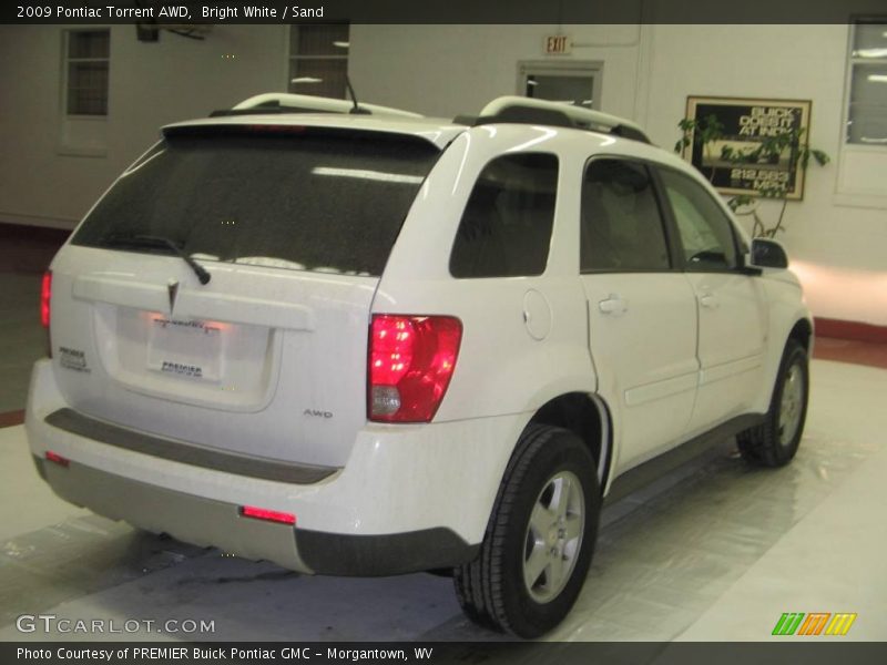 Bright White / Sand 2009 Pontiac Torrent AWD