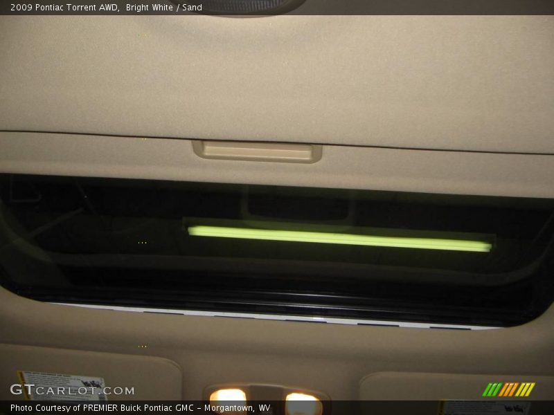 Bright White / Sand 2009 Pontiac Torrent AWD