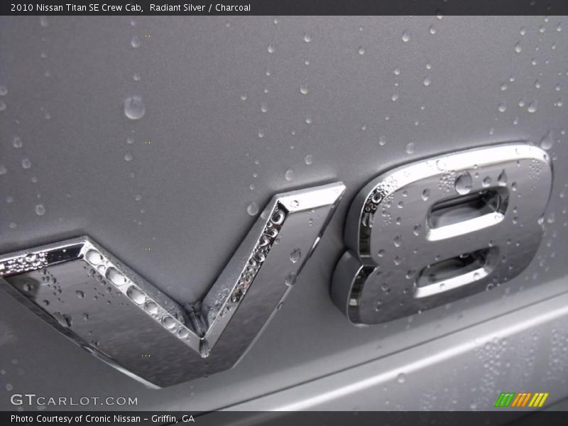 Radiant Silver / Charcoal 2010 Nissan Titan SE Crew Cab