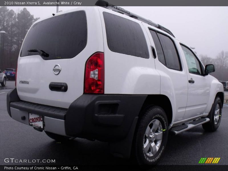 Avalanche White / Gray 2010 Nissan Xterra S