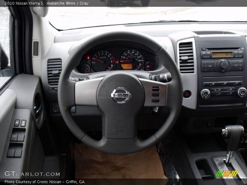 Avalanche White / Gray 2010 Nissan Xterra S