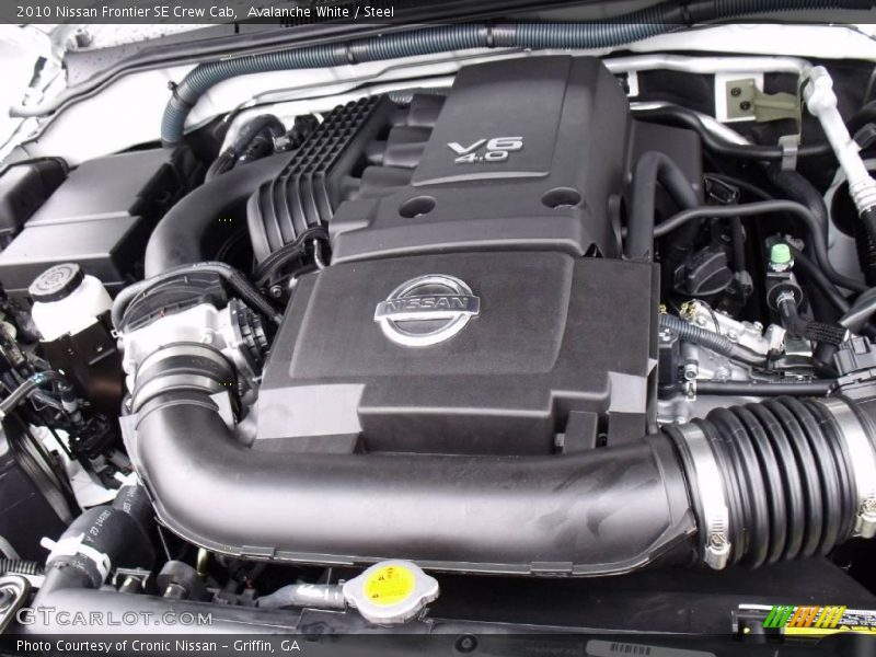 Avalanche White / Steel 2010 Nissan Frontier SE Crew Cab