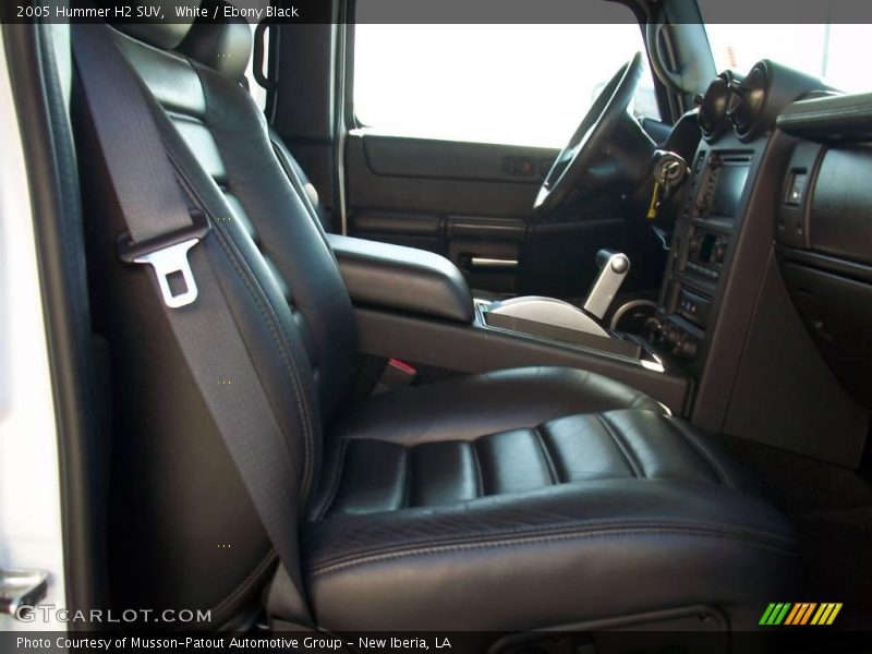 White / Ebony Black 2005 Hummer H2 SUV