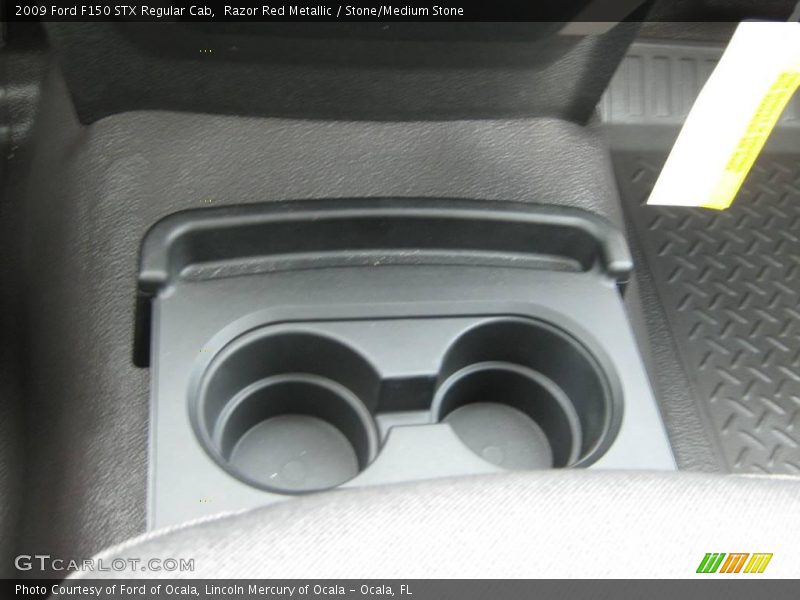 Razor Red Metallic / Stone/Medium Stone 2009 Ford F150 STX Regular Cab