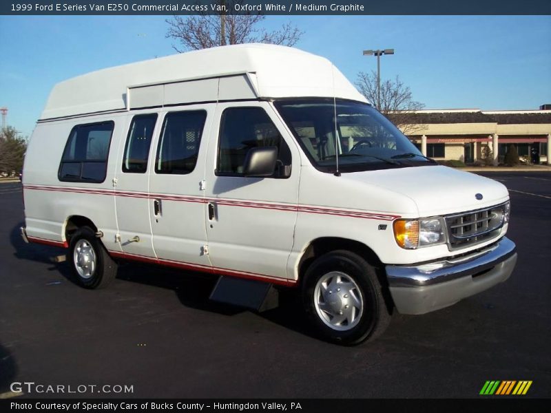Oxford White / Medium Graphite 1999 Ford E Series Van E250 Commercial Access Van
