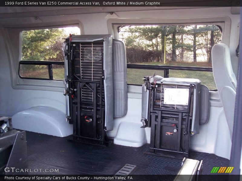 Oxford White / Medium Graphite 1999 Ford E Series Van E250 Commercial Access Van