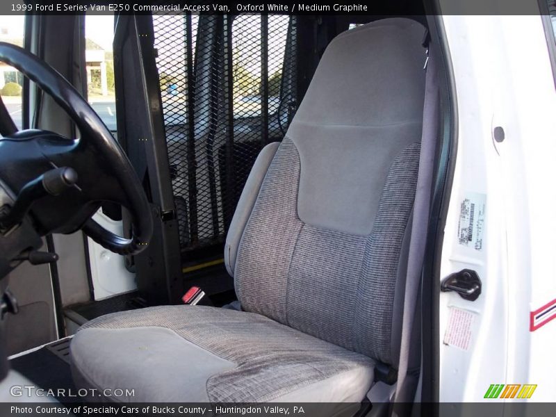Oxford White / Medium Graphite 1999 Ford E Series Van E250 Commercial Access Van