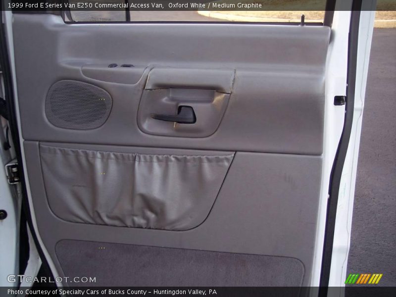 Oxford White / Medium Graphite 1999 Ford E Series Van E250 Commercial Access Van