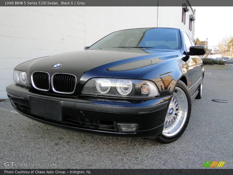 Black II / Grey 1998 BMW 5 Series 528i Sedan