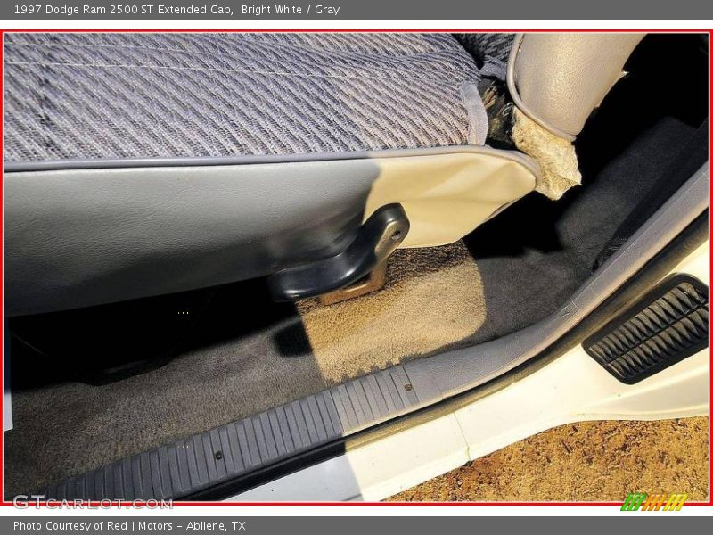 Bright White / Gray 1997 Dodge Ram 2500 ST Extended Cab