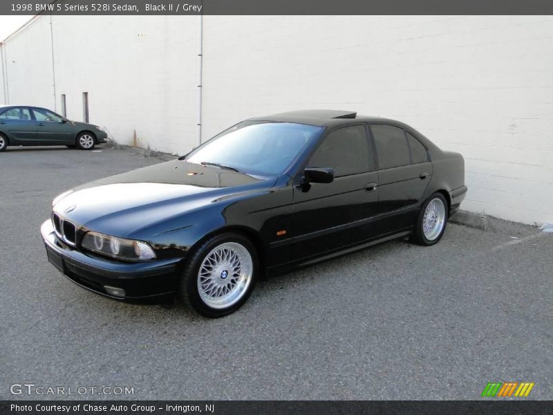 Black II / Grey 1998 BMW 5 Series 528i Sedan