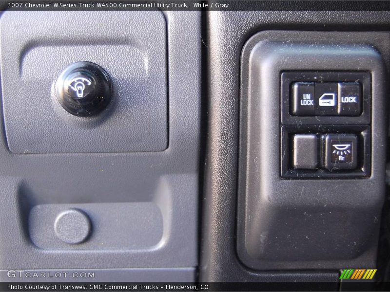 White / Gray 2007 Chevrolet W Series Truck W4500 Commercial Utility Truck