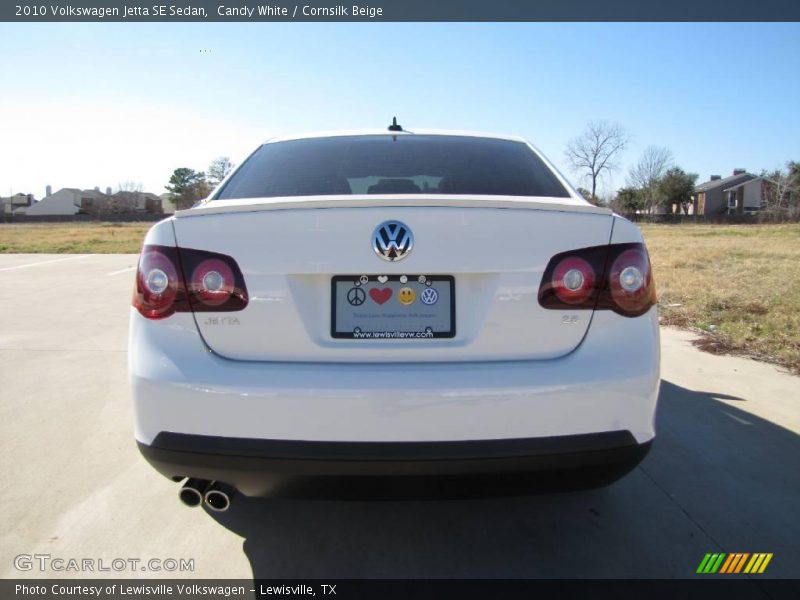 Candy White / Cornsilk Beige 2010 Volkswagen Jetta SE Sedan