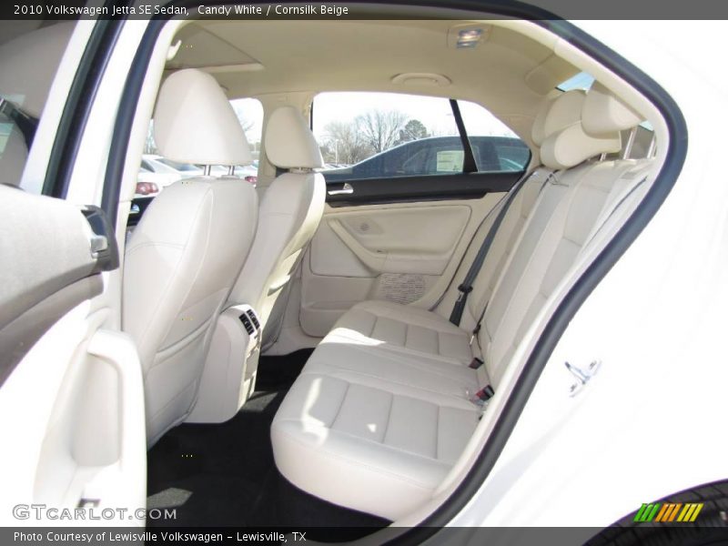 Candy White / Cornsilk Beige 2010 Volkswagen Jetta SE Sedan