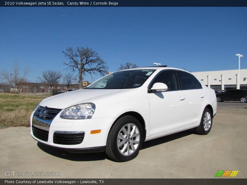 Candy White / Cornsilk Beige 2010 Volkswagen Jetta SE Sedan