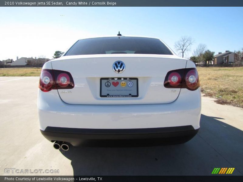 Candy White / Cornsilk Beige 2010 Volkswagen Jetta SE Sedan