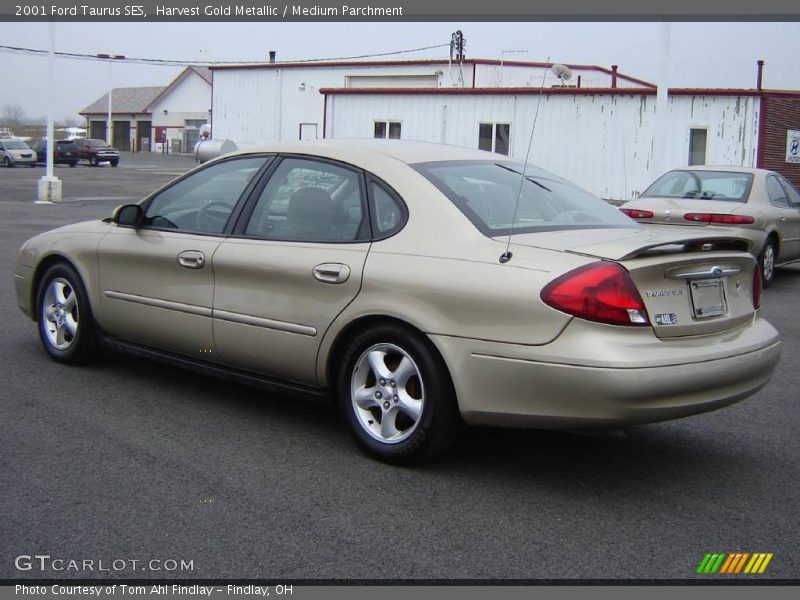Harvest Gold Metallic / Medium Parchment 2001 Ford Taurus SES