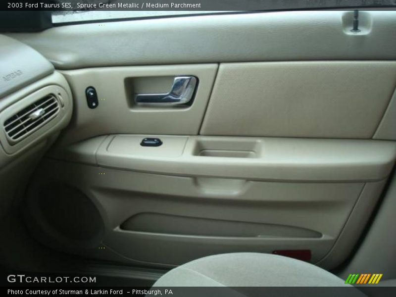 Spruce Green Metallic / Medium Parchment 2003 Ford Taurus SES