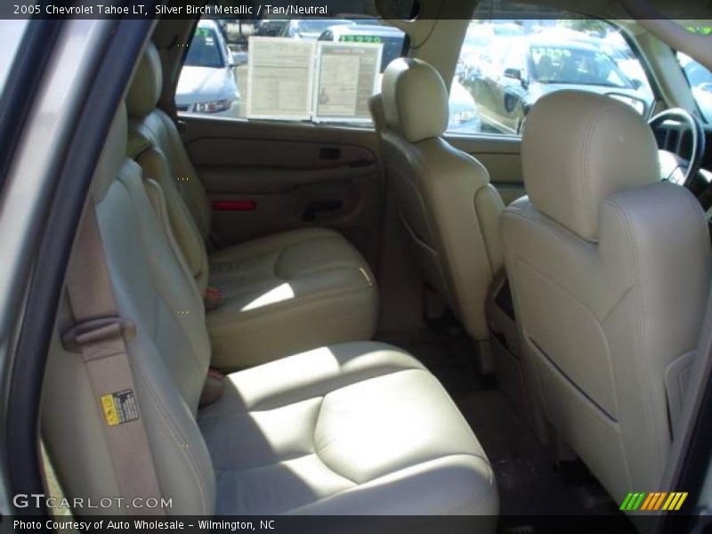 Silver Birch Metallic / Tan/Neutral 2005 Chevrolet Tahoe LT