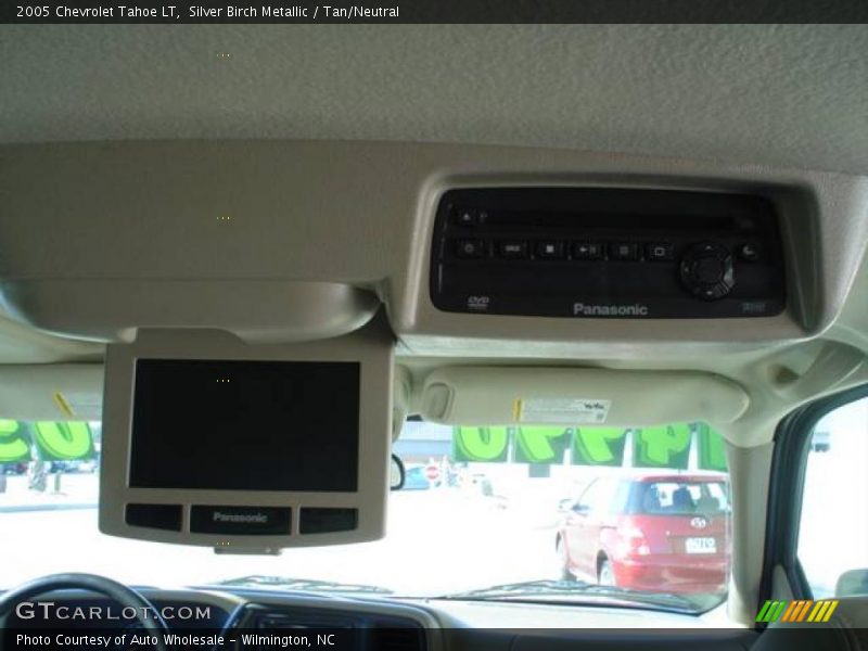 Silver Birch Metallic / Tan/Neutral 2005 Chevrolet Tahoe LT