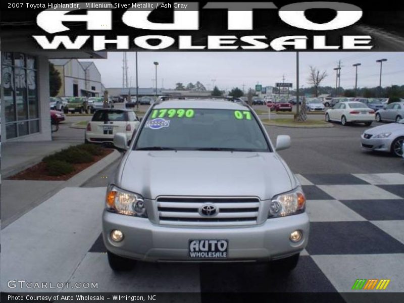 Millenium Silver Metallic / Ash Gray 2007 Toyota Highlander